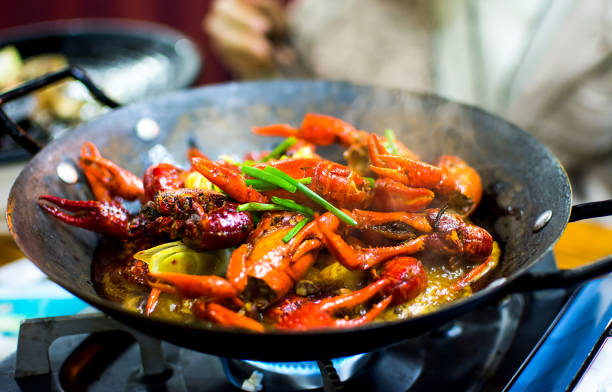 Which Restaurants Have the Best Selection of Cajun Dishes in Lakewood? 
